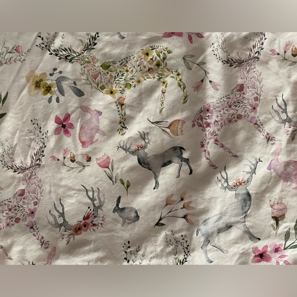 Oilo| Fitted crib sheet| Like new condition. - Picture 4 of 4
